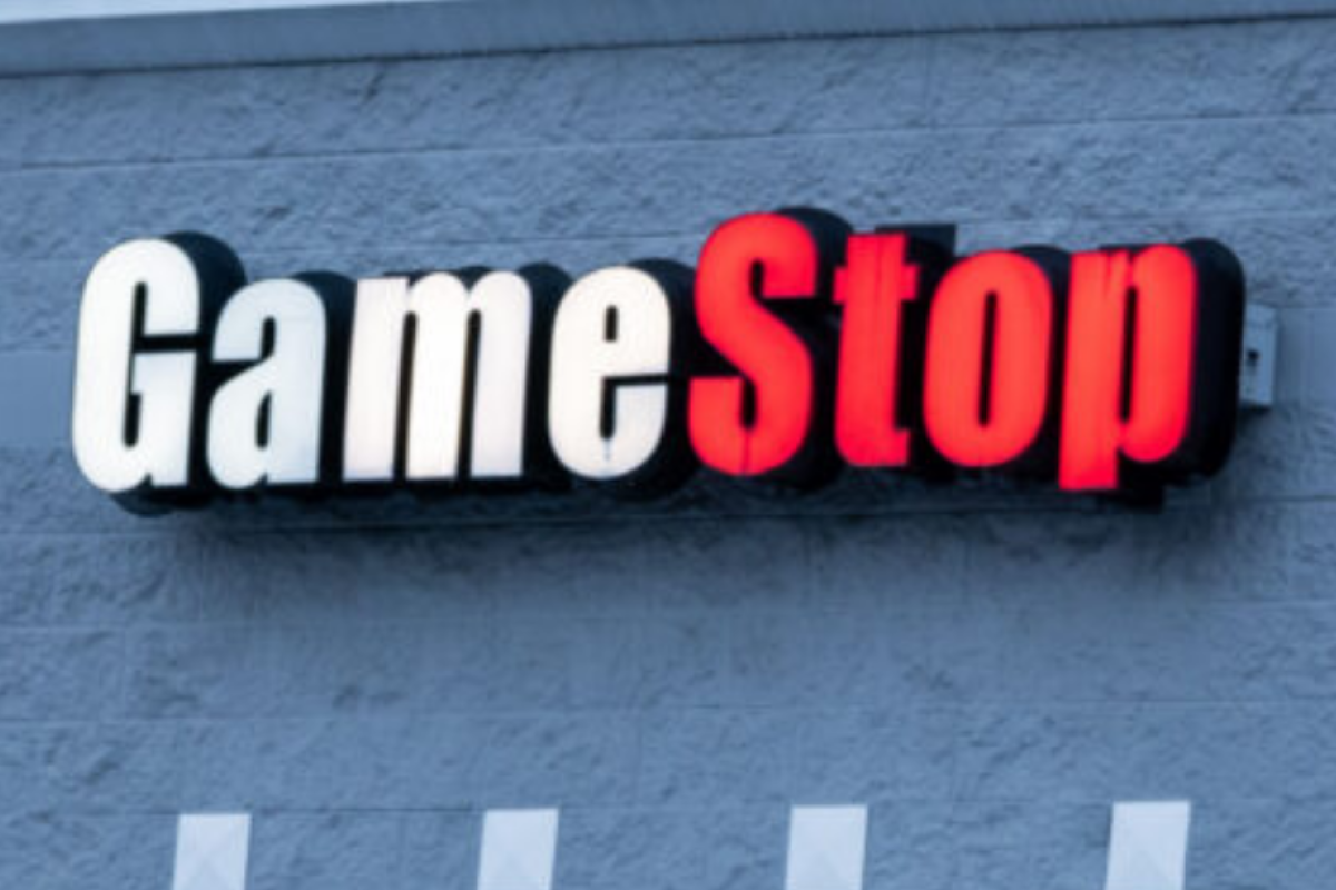 Top 5 Power Players Investing Heavily in GameStop (GME) Stock in Q1